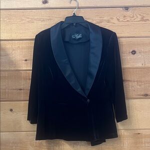 Alex Evenings black velvet jacket SIZE?